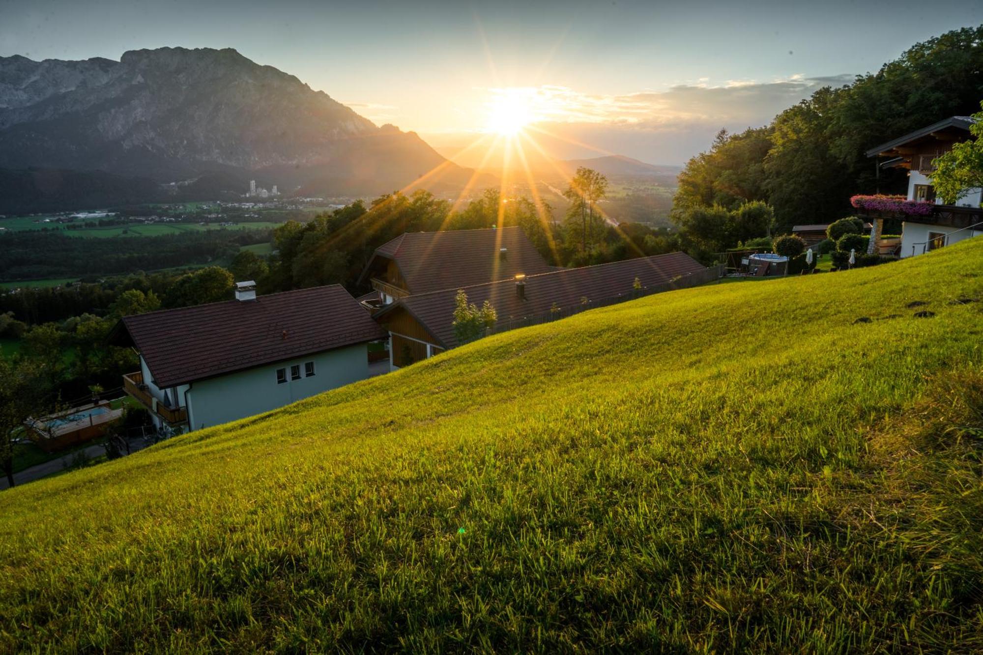 Landhaus Armstorfer Apartamento Puch bei Hallein Exterior foto